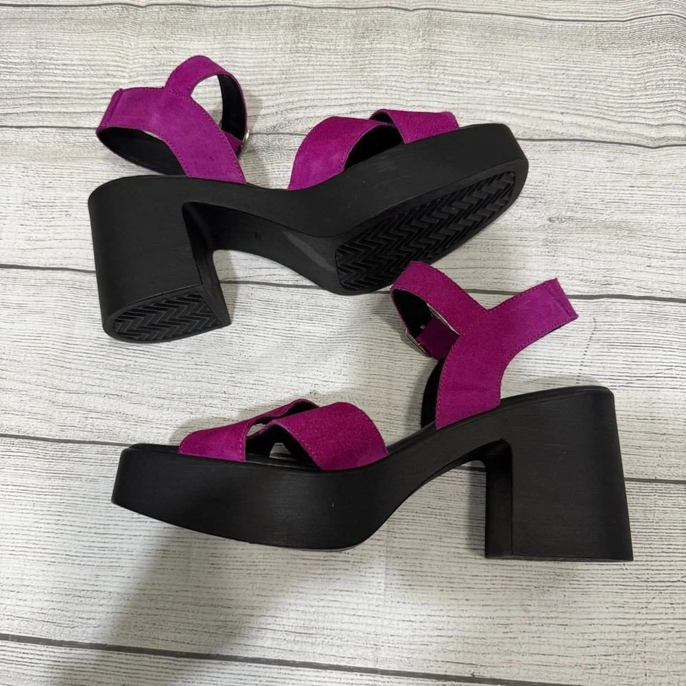 TIOOL Carlita Platform Shoes in Magenta